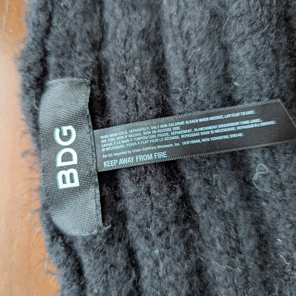 BDG Black Fuzzy Knit Scarf - Picture 2 of 3